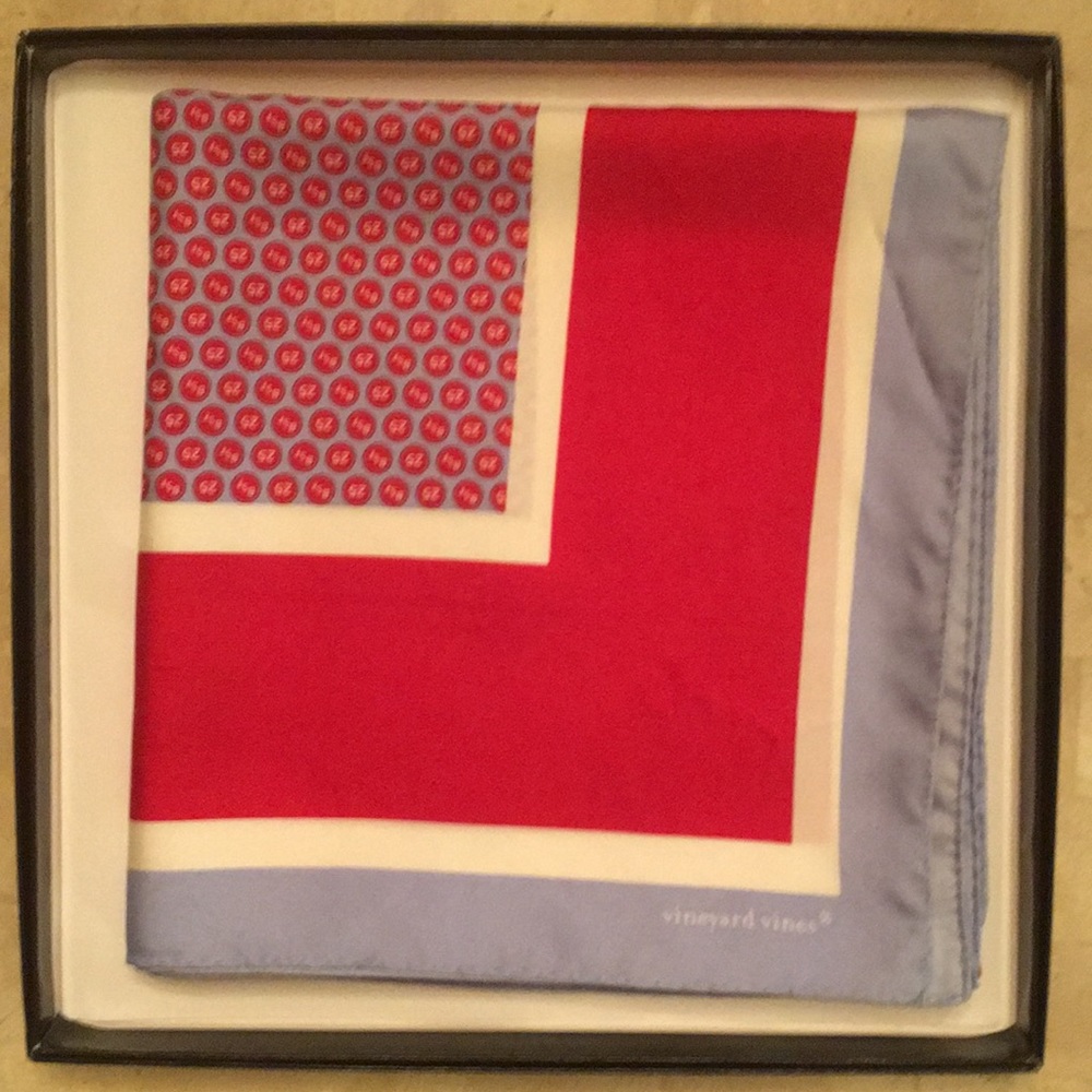 Vineyard vines silk scarf - Picture 2 of 11